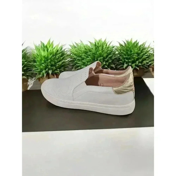Kate Spade New York Azores Leather WOMENS SIZE 10B) Slip On Sneakers White READ - Picture 4 of 6